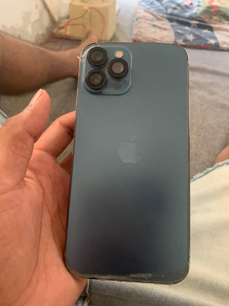 Apple iPhone 12 Pro Max 4
