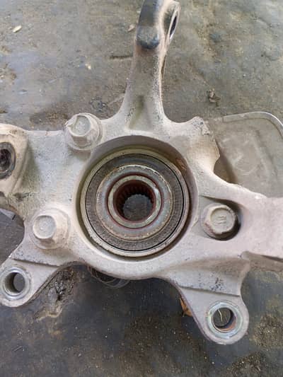 fron wheel bearing hub