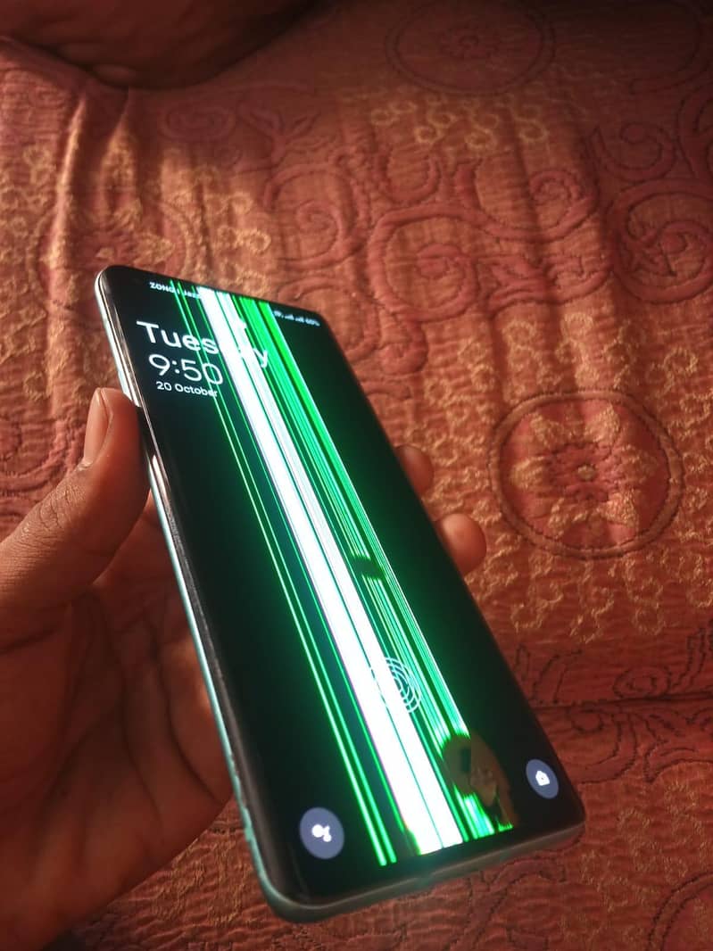 One Plus 8 Pro 0