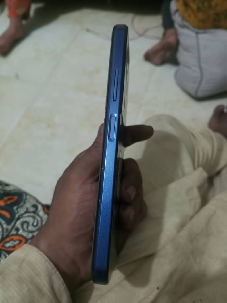 Mobile 3