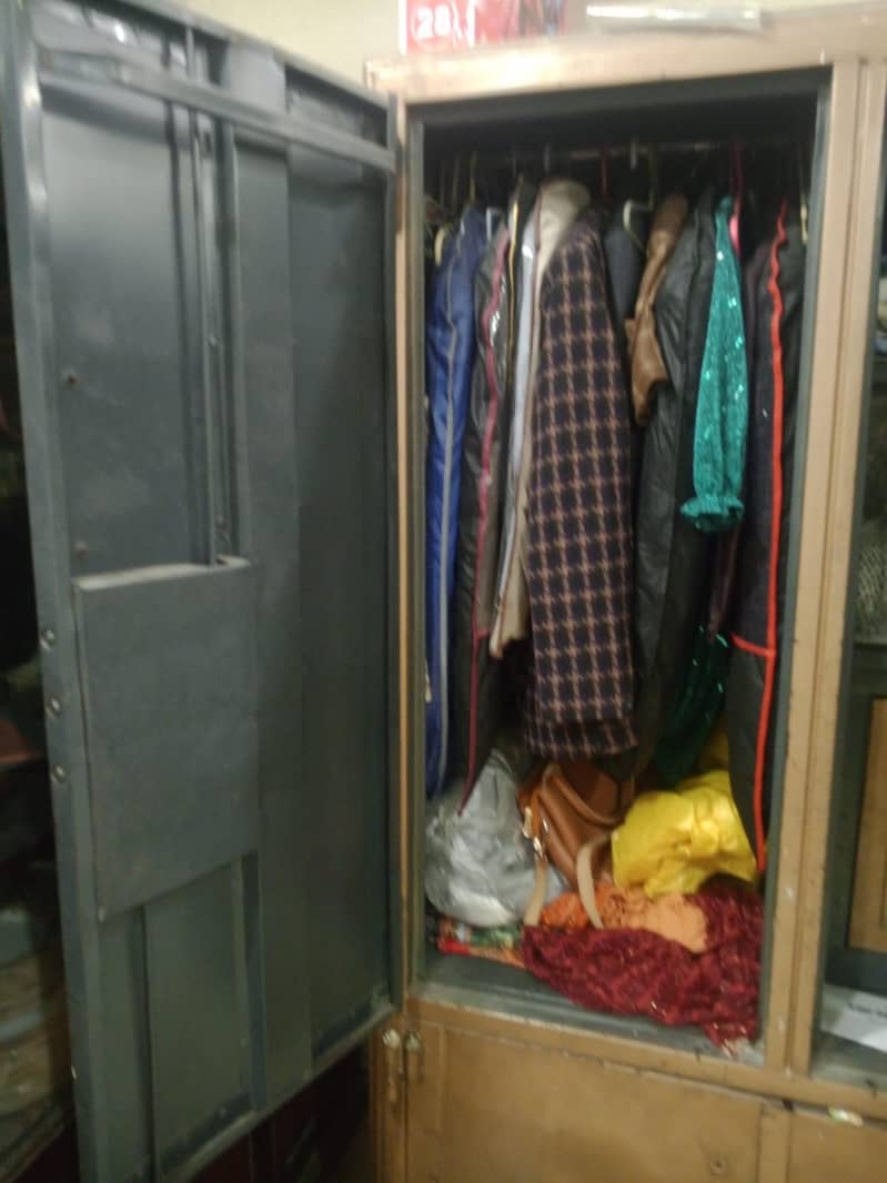 iron solid wardrobe 2