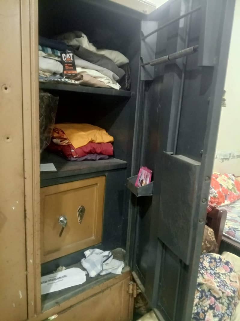 iron solid wardrobe 3