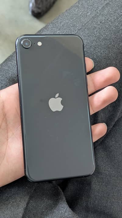 Apple iPhone SE