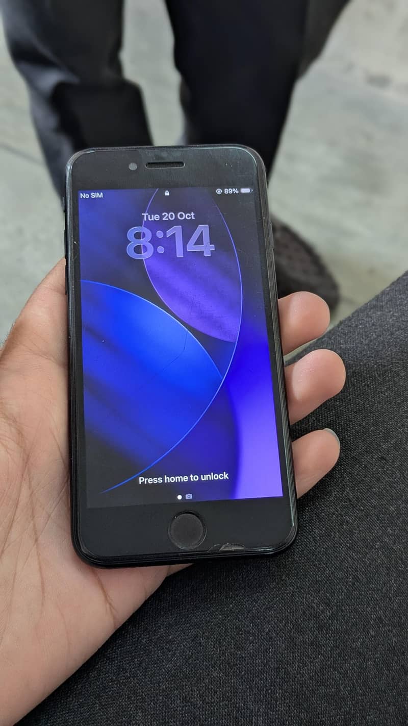 Apple iPhone SE 3