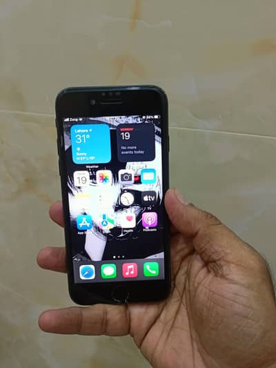 Apple iPhone 7