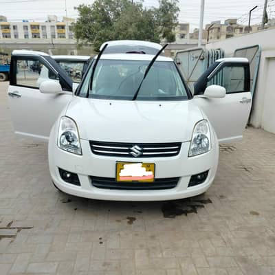 Suzuki Swift 2018 DLX navigation full original white