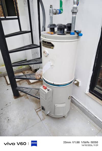 2 geysers unused ready for sale