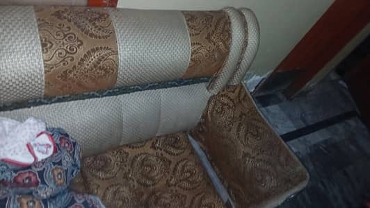 sofa set urgent sell condition 10/8
