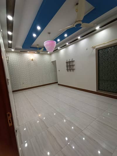 WEST OPEN, CORNER, 70 FEET ROAD, PARK FACING MAINTAIN CONDITION HOUSE
