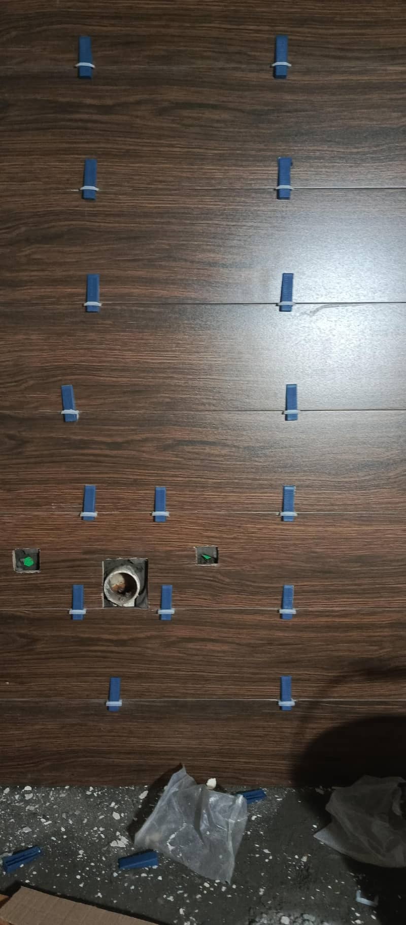 tile fixing work 0