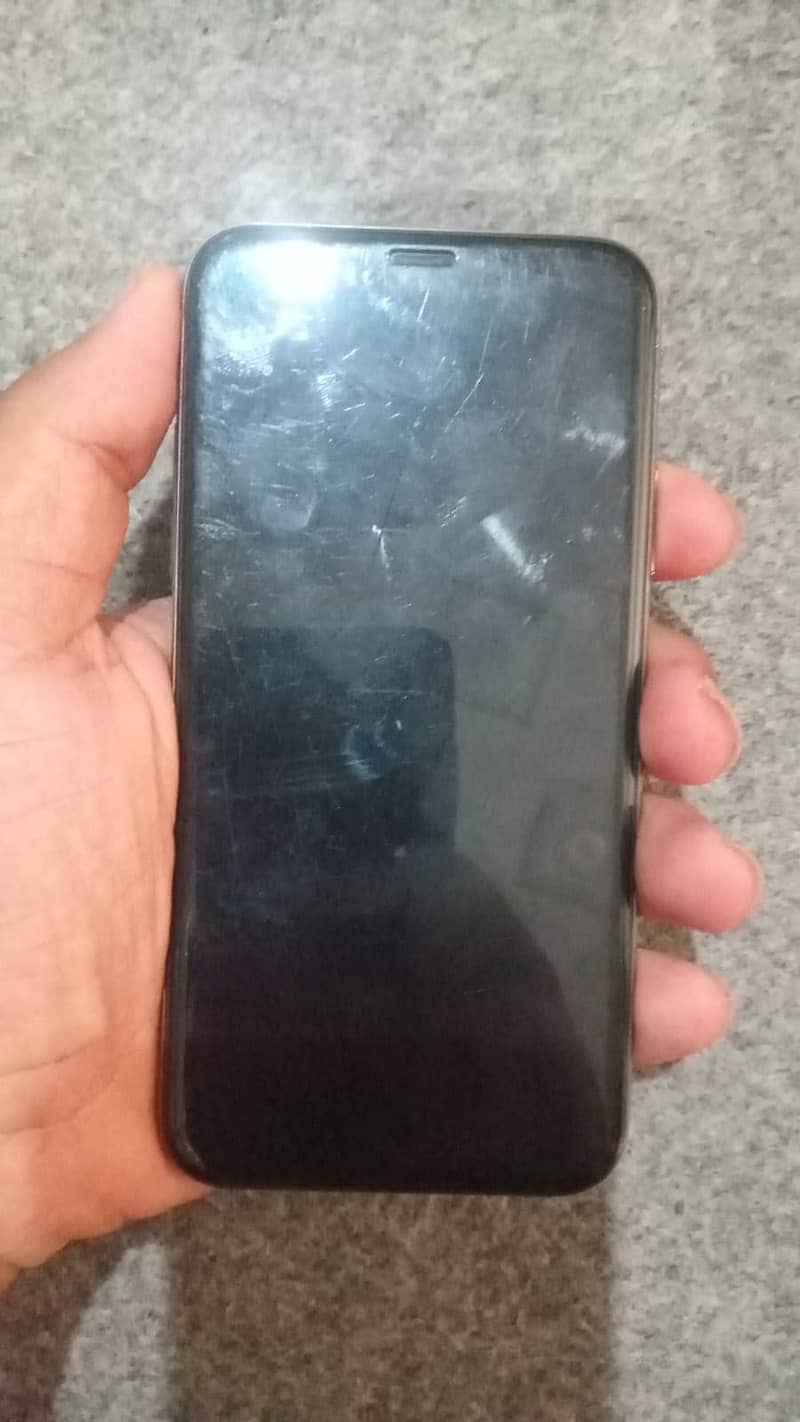 Apple iPhone XS 3