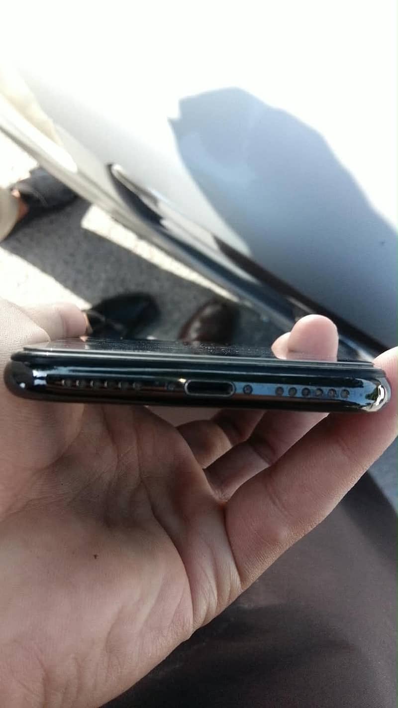 Apple iPhone X 1
