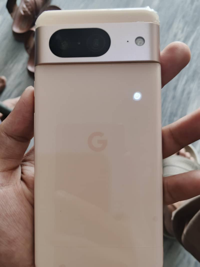Google Pixel 8 1