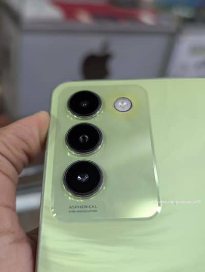 Vivo Y100