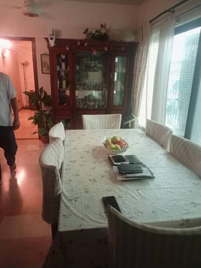 DHA executive single man one bad dd shiring fully furnished for 30 to 90 days