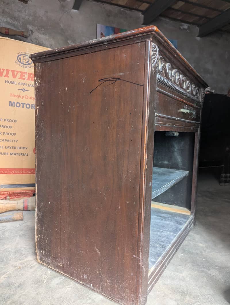 TV trawli  / computer table/ study table 1