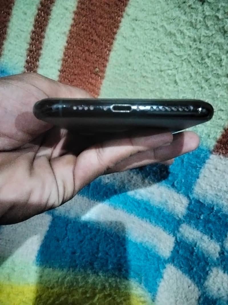 Apple iPhone 11 Pro Max 1