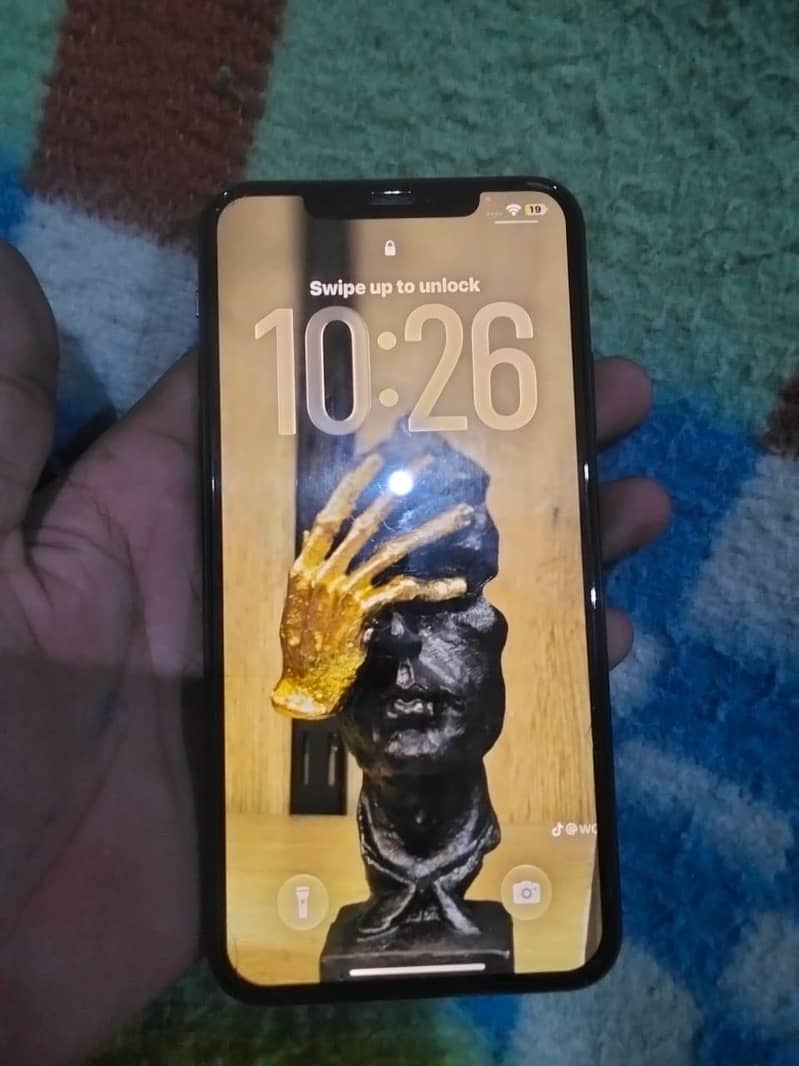 Apple iPhone 11 Pro Max 2
