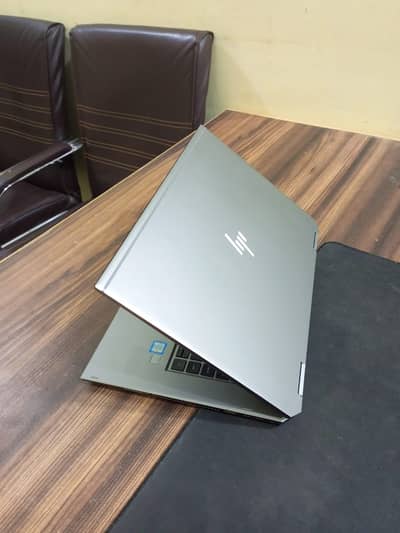 HP ZBook Studio X360 G5 Workstation XEON (R) E-2176M 16GB RAM 512GB