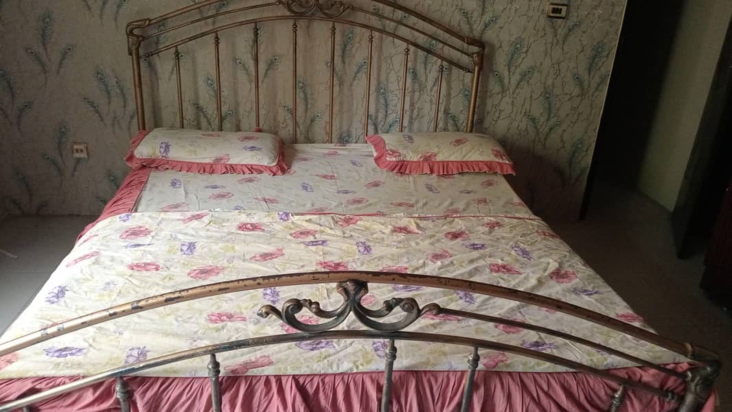2 Double Bed 1 single Bed 2