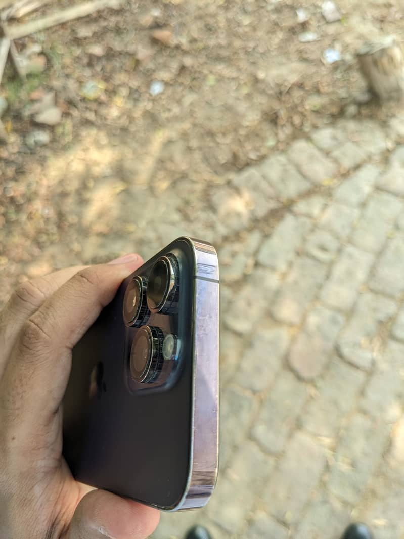 Apple iPhone 14 Pro 4