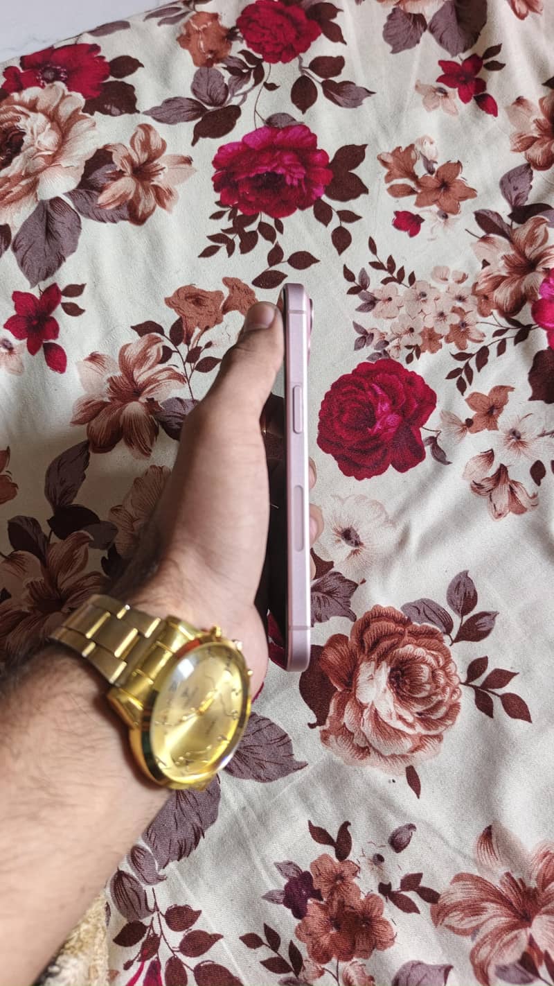 iphone 15 JV 3