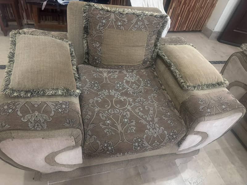 sofa set with tables 0