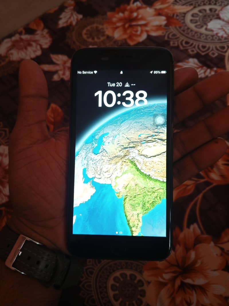 Apple iPhone 8 Plus 2