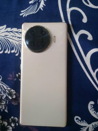 Tecno Spark 20 Pro Plus