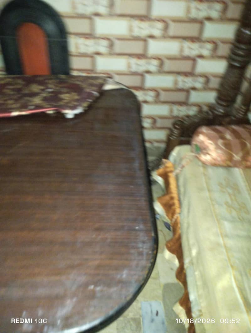 dinning table 0