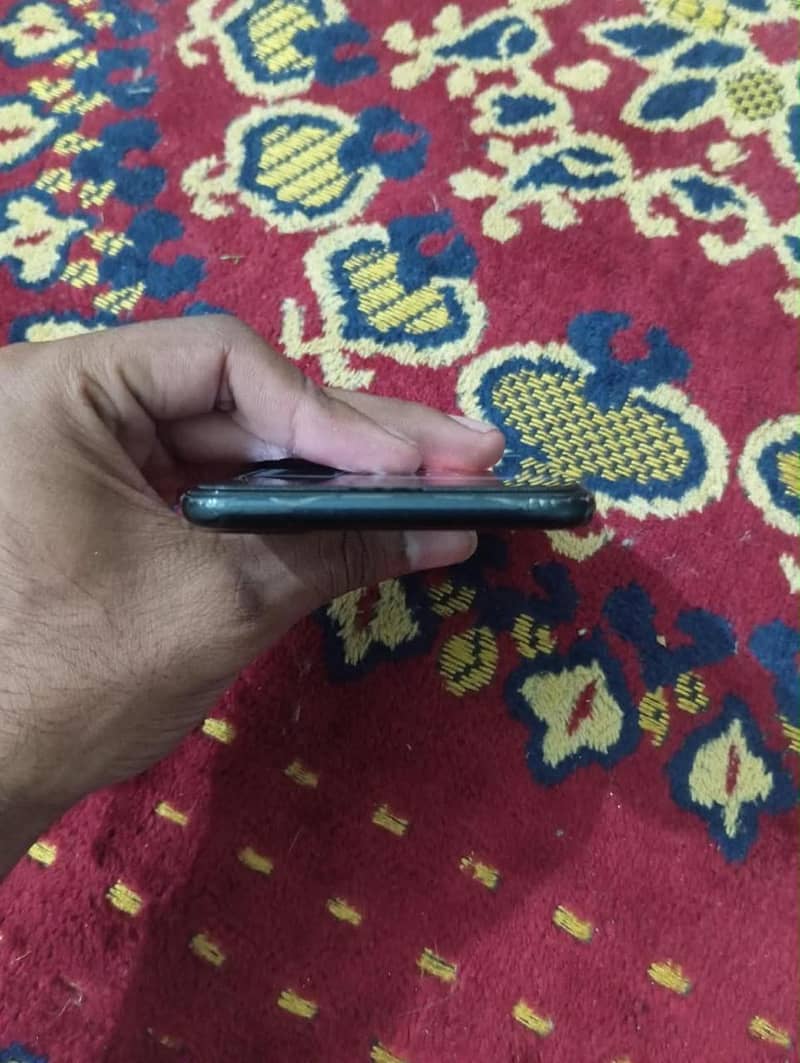 Apple iPhone 7 Plus 5