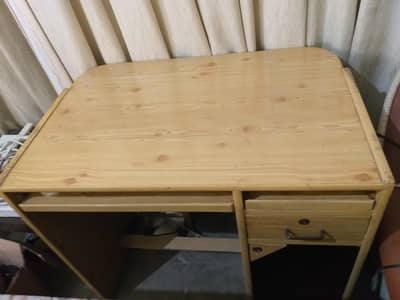 computer table