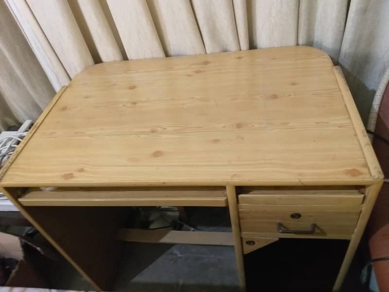 computer table 0