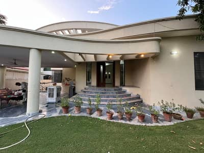 2 Kanal Full Basement House In Dha Phase 3 In Very Reasonable Price | 14000 Sqft Covered Area