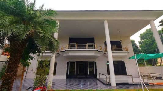 2 Kanal Well Maintained House In Very Reasonable Price In Dha Phase 1 | Prime Location