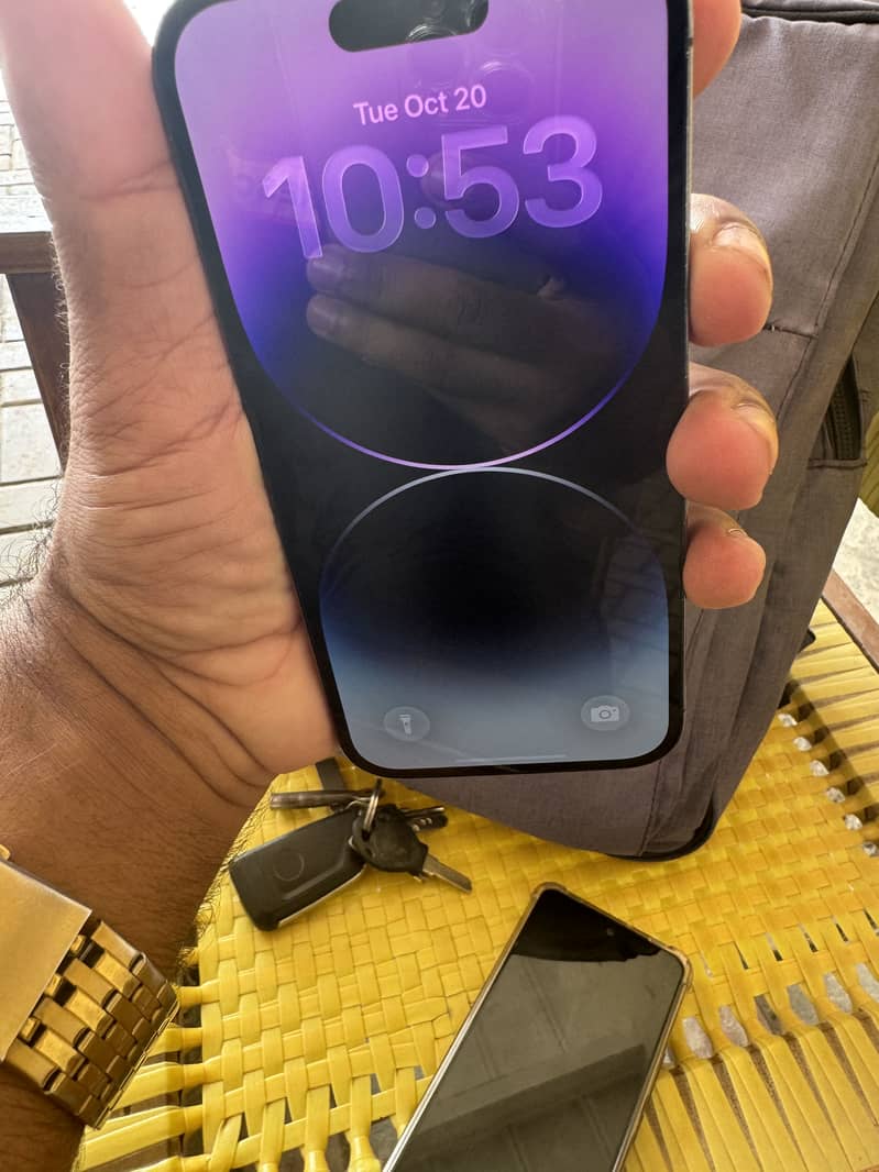 Apple iPhone 14 Pro 0