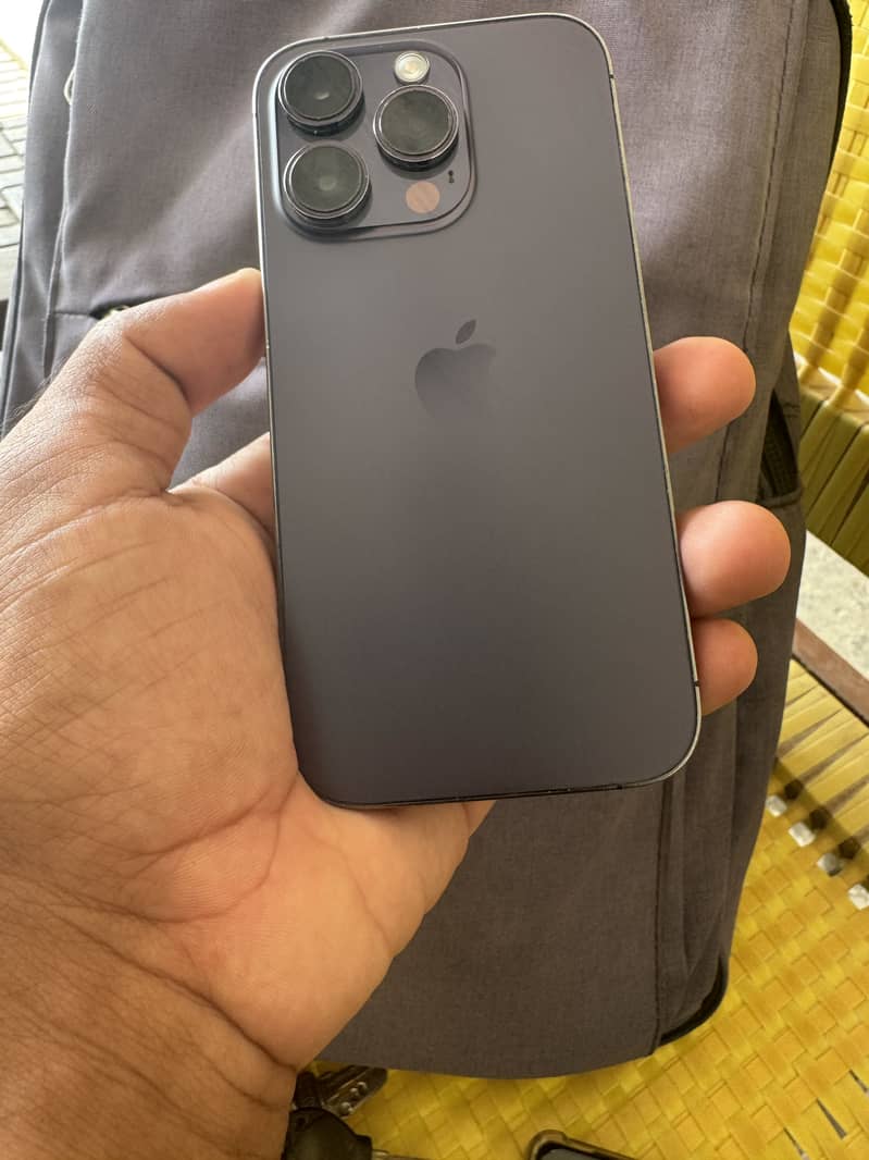 Apple iPhone 14 Pro 2