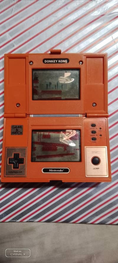 GAME & WATCH