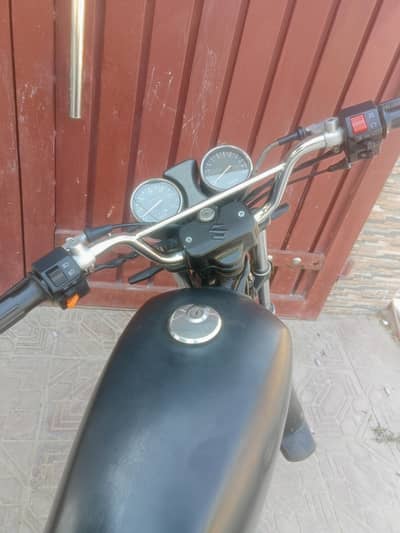 Suzuki GS 150 5 Gear