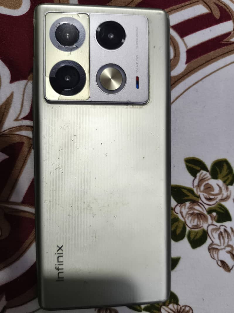 Infinix Note 40 Pro 1
