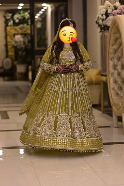 Beautiful mahndi lahnga for wedding  stylish bridal only 1time use