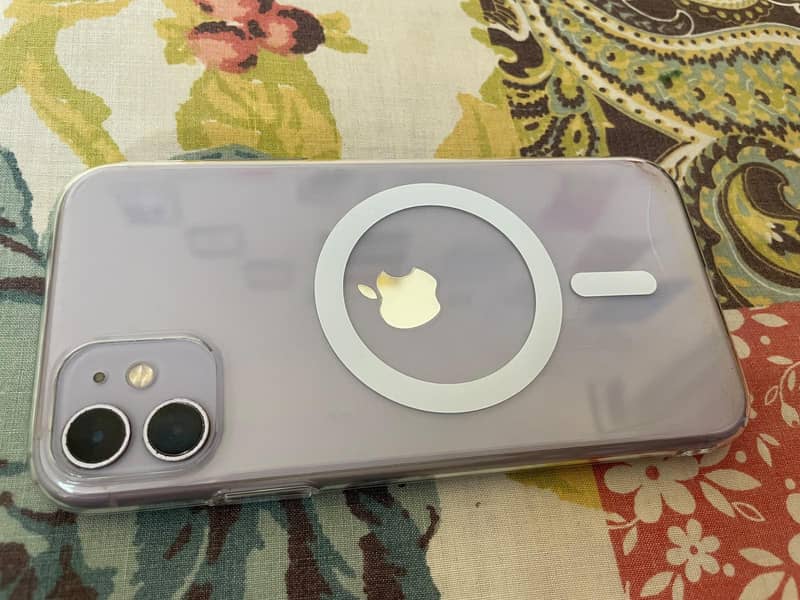 Apple iPhone 11 0