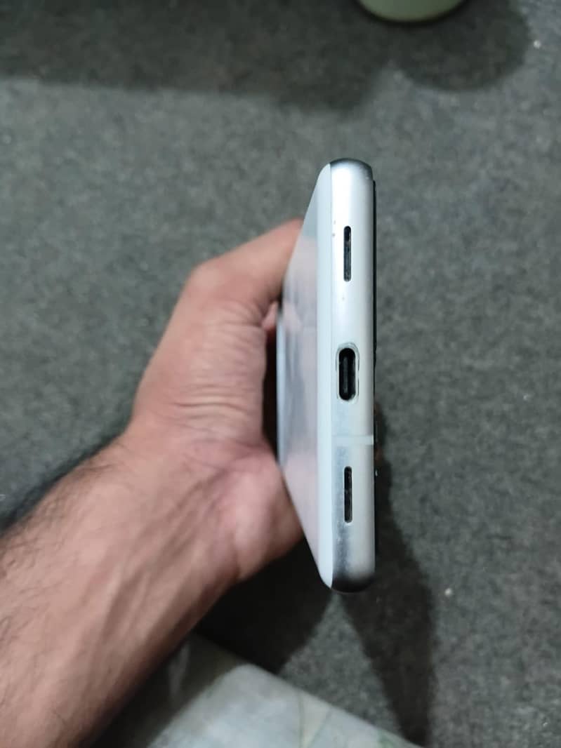 Google Pixel 7a 2