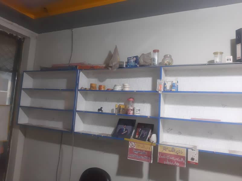 WALL RACKS 1