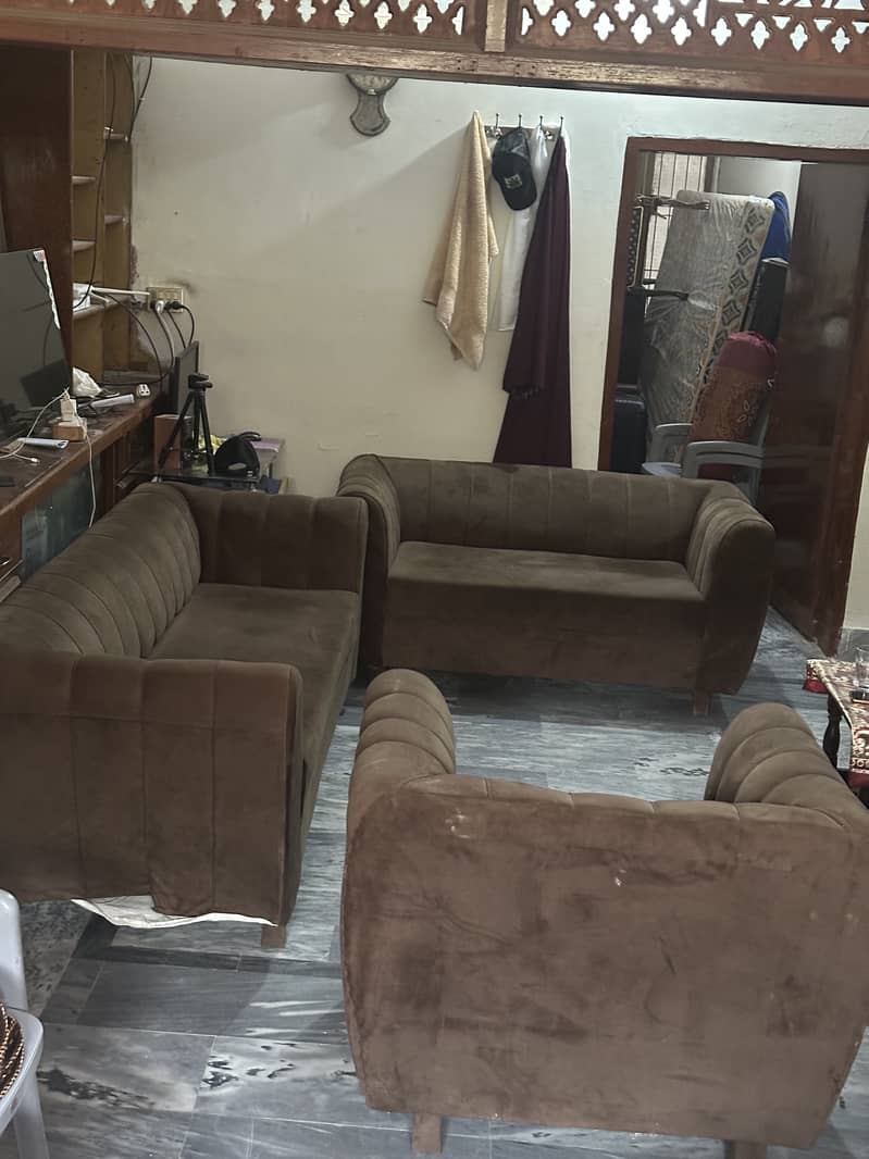 Sofa set as new 4