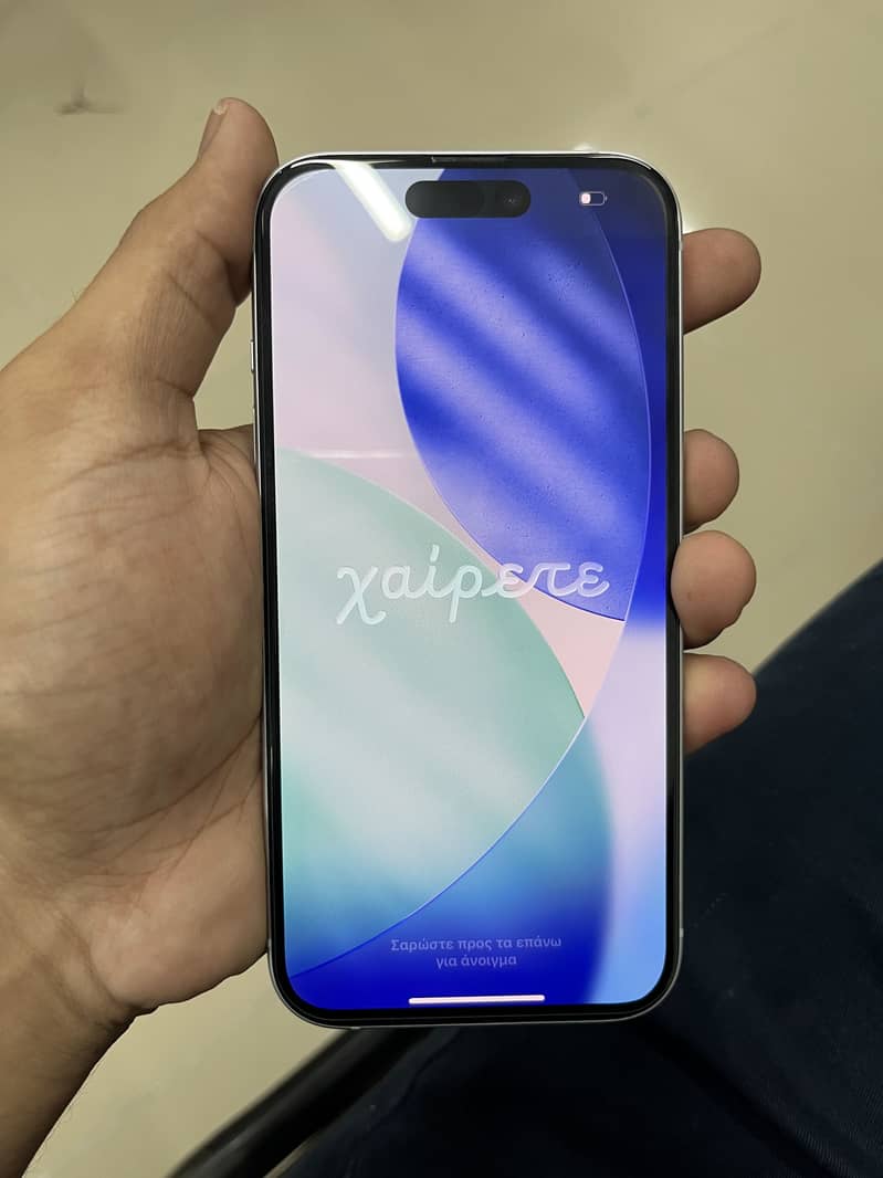 Apple iPhone 15 4