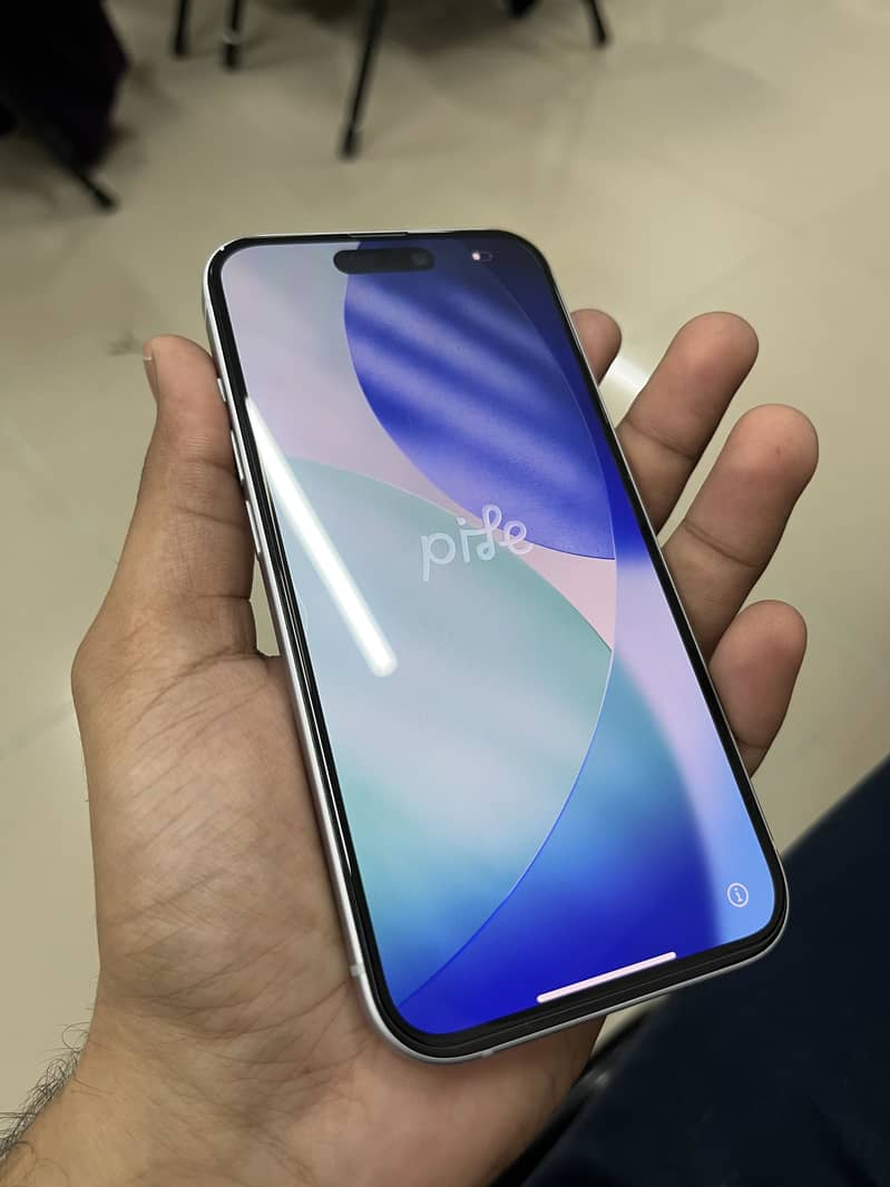 Apple iPhone 15 5