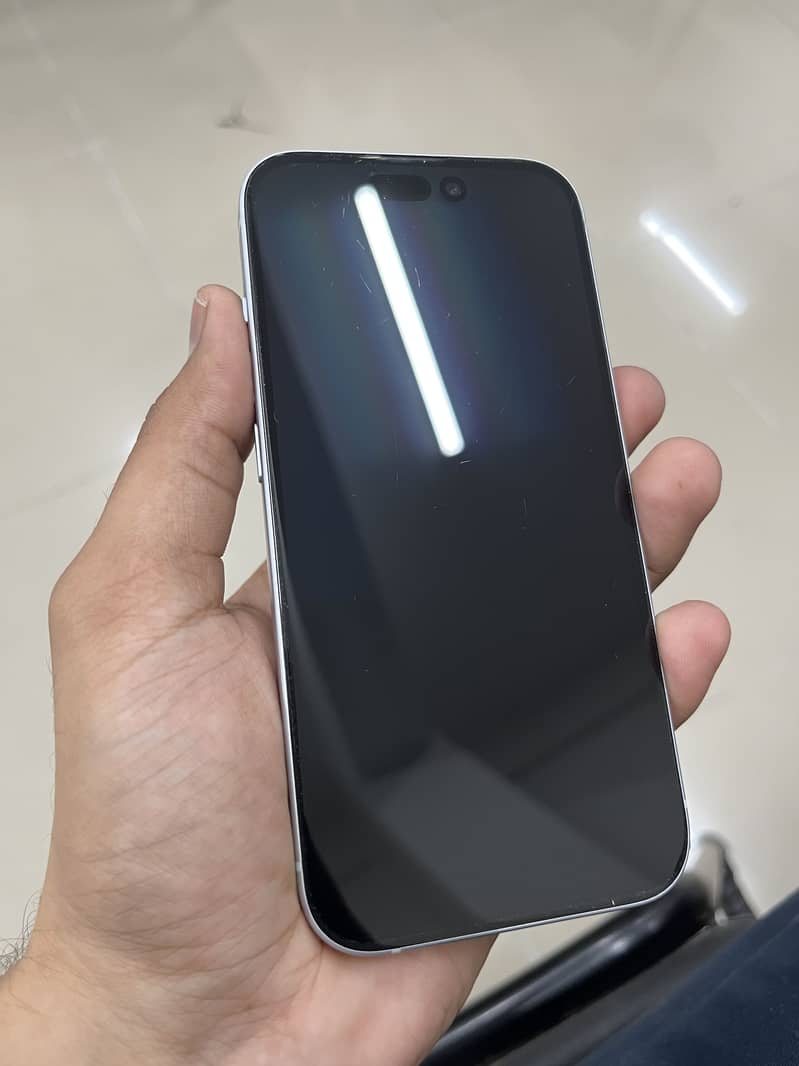 Apple iPhone 15 6