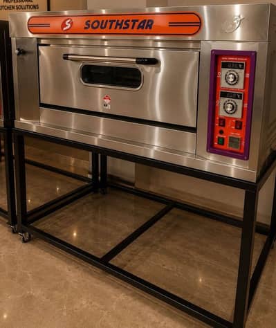 Pizza oven / double basket Fryer / breading tabal / coffee Machine Etc