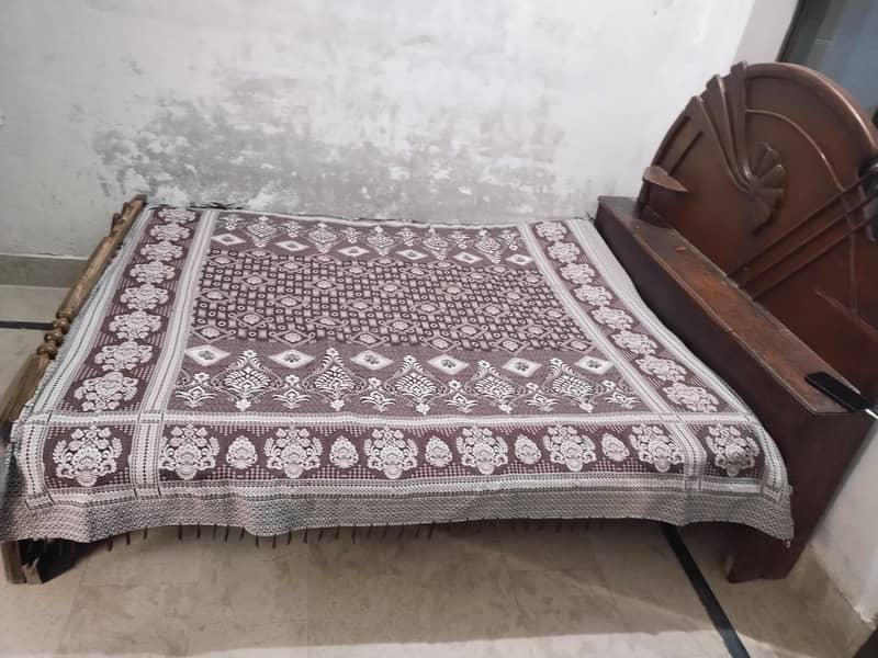 Bed/Dressing table/showcase 8